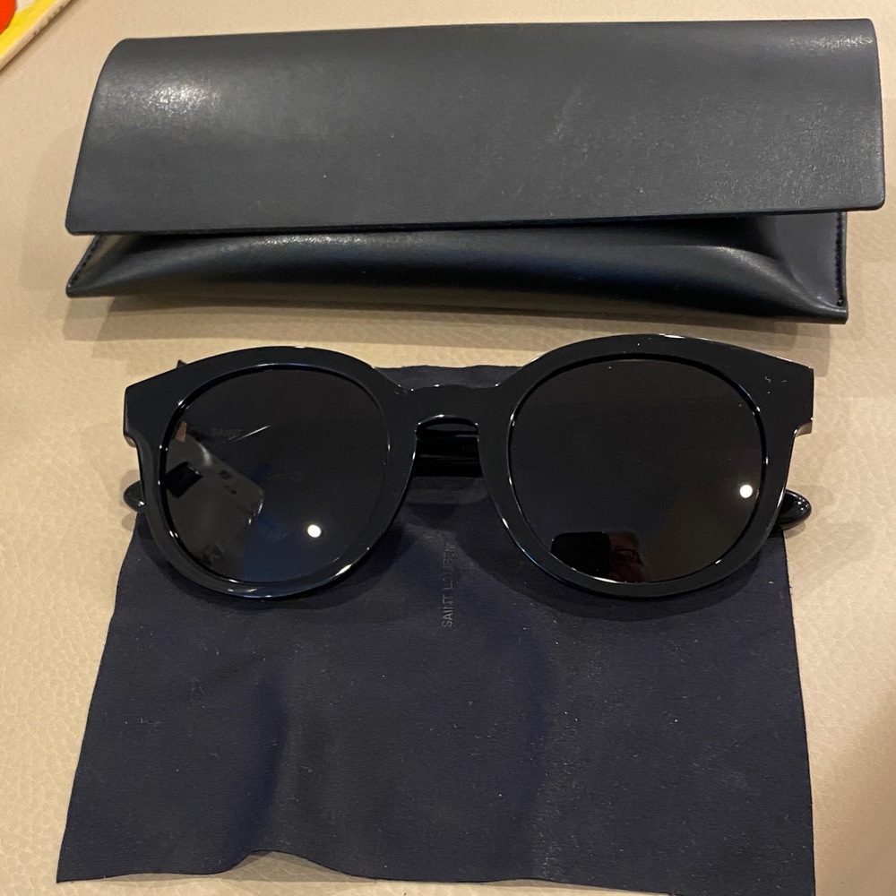 Saint Laurent sunglasses - Picture 2 of 7